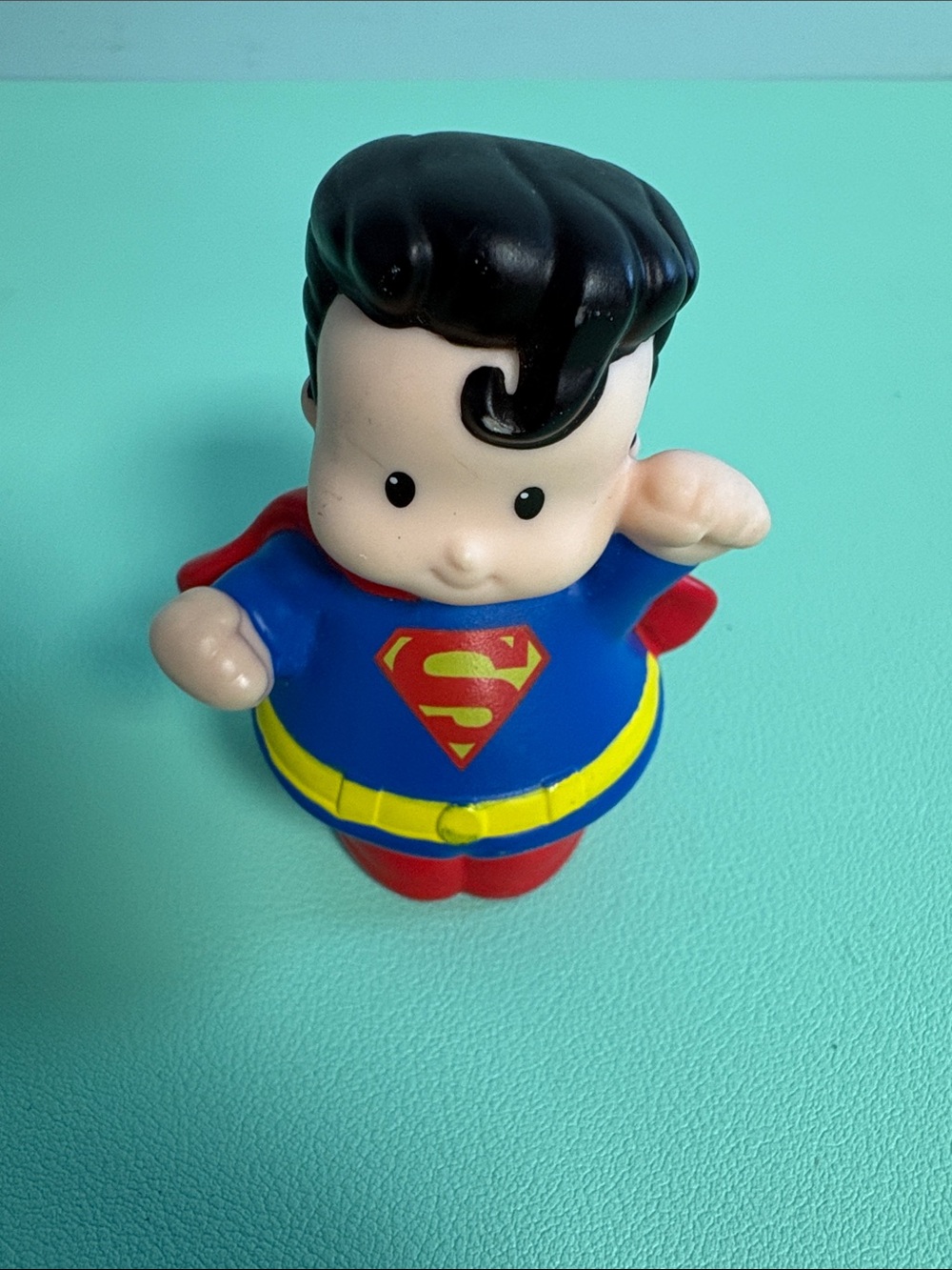Fisher Price Little People DC Super Friends Superman Figurine, Kids Toy